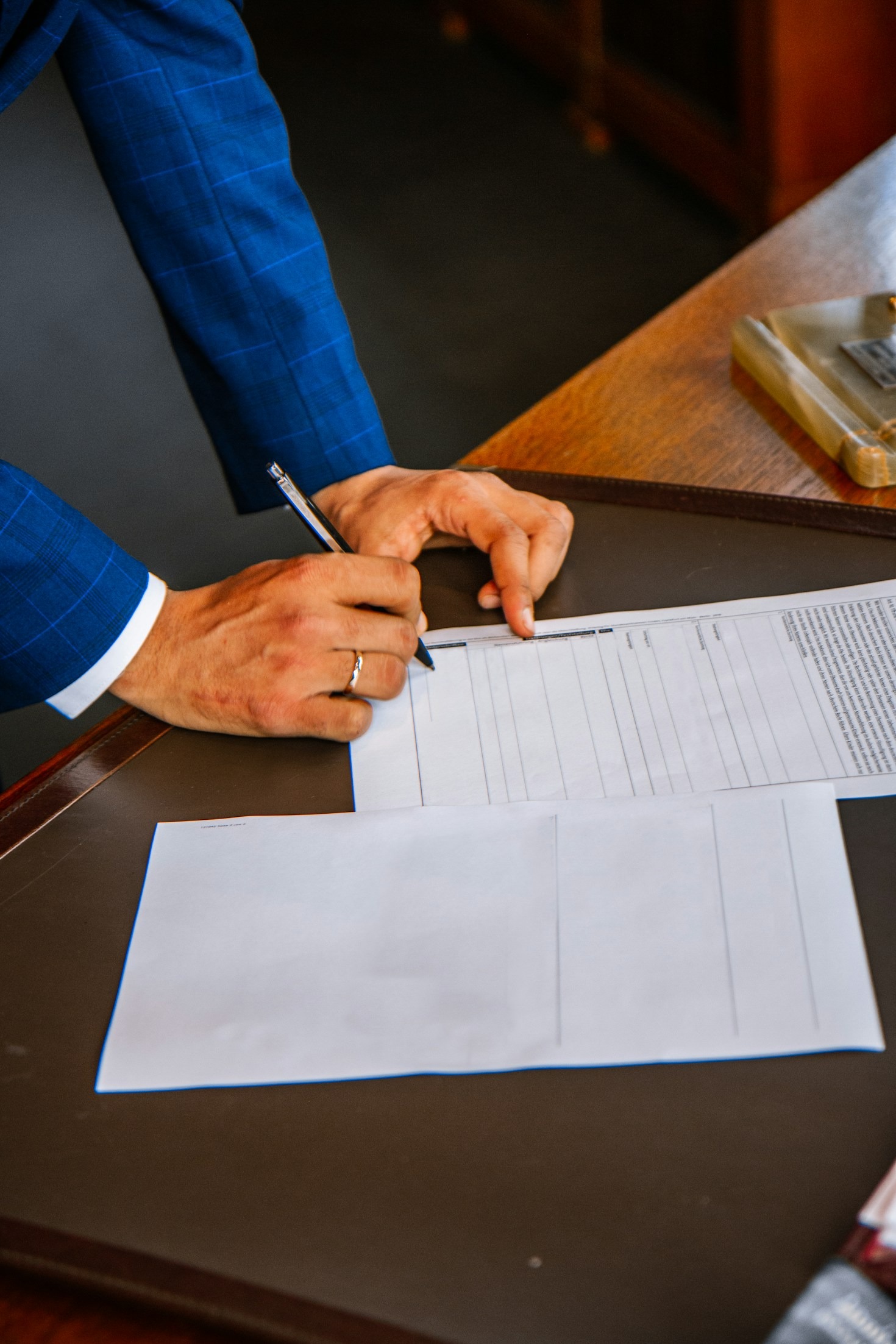 Como evitar riscos em contratos empresariais
